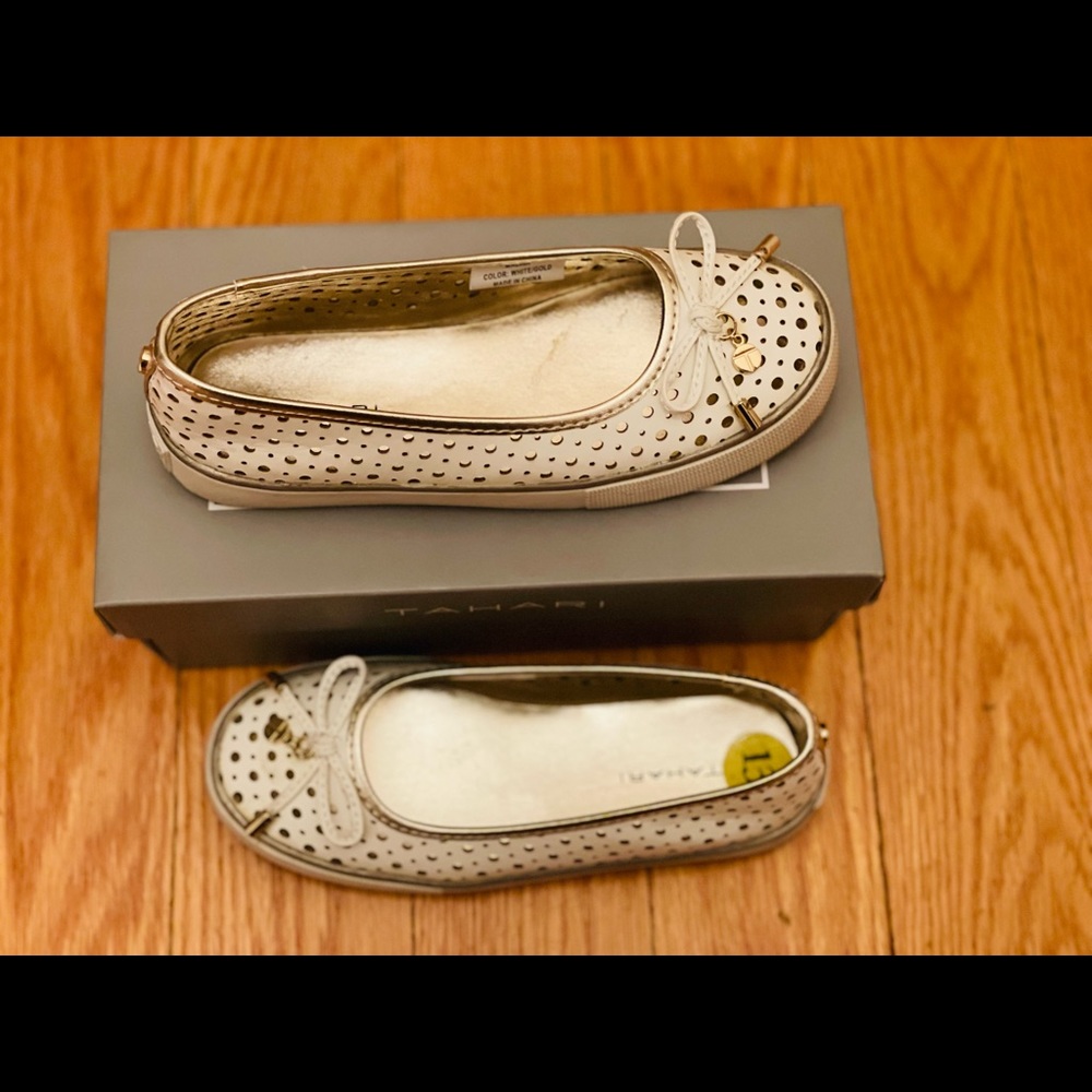 Tahari Girls Slip On Shoe